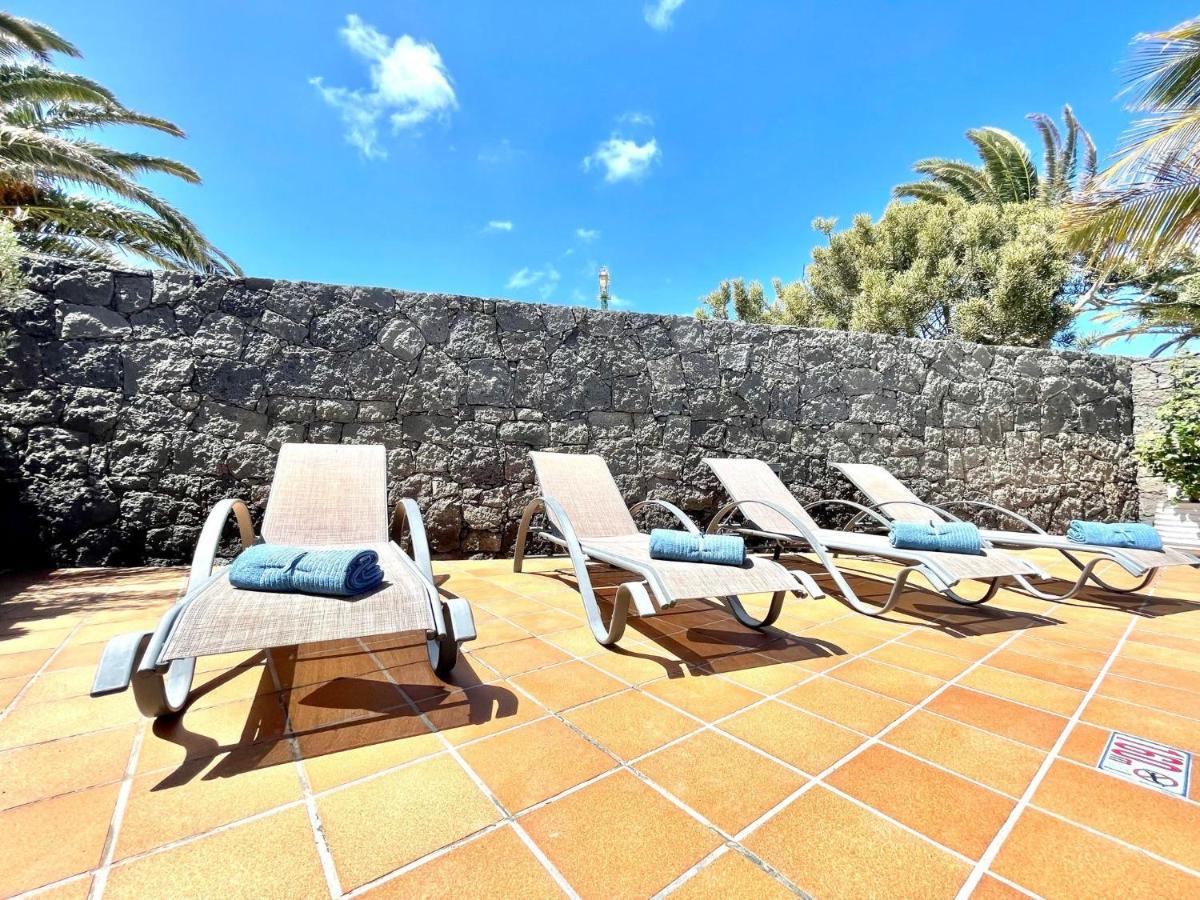 Villas Mamma Mia Pool Heat Private & Jacuzzi Плая Бланка Екстериор снимка