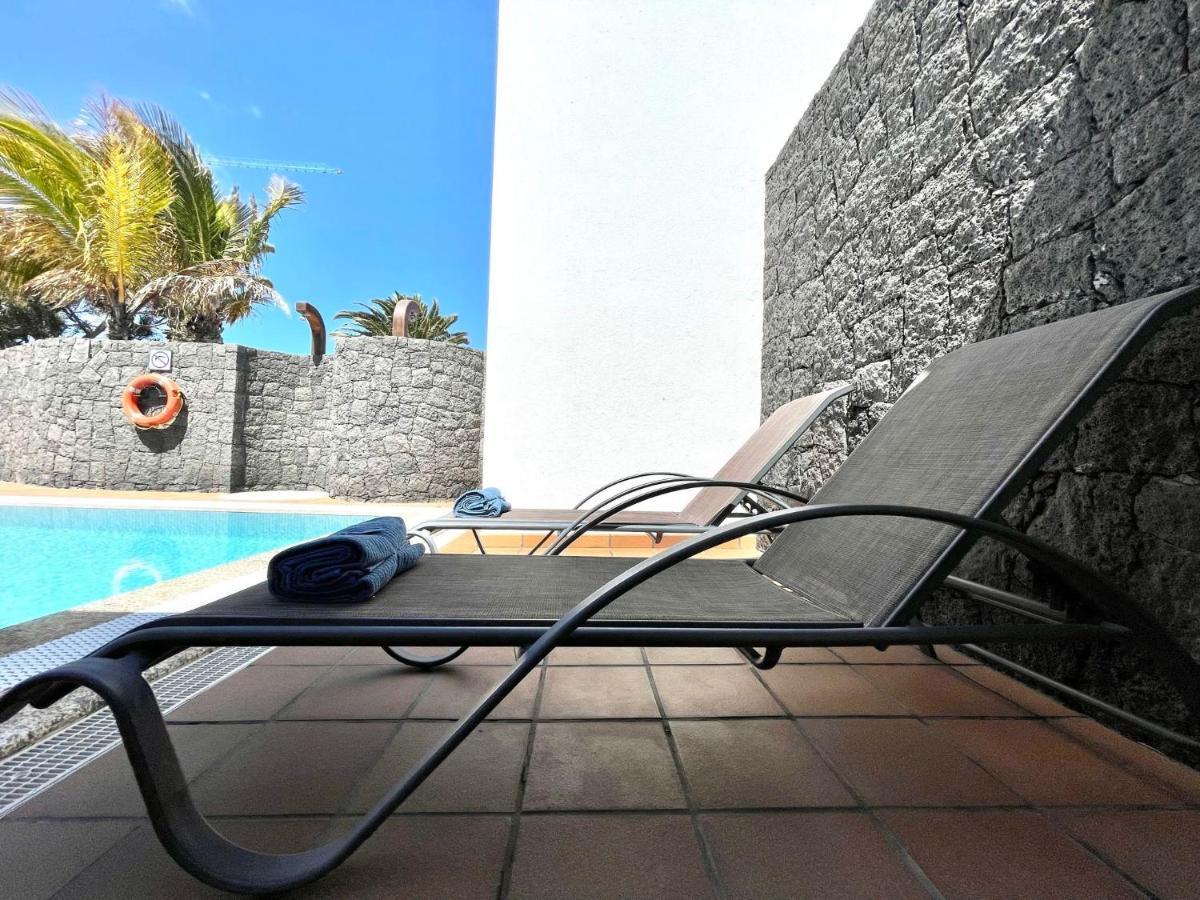 Villas Mamma Mia Pool Heat Private & Jacuzzi Плая Бланка Екстериор снимка