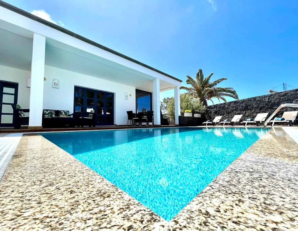 Villas Mamma Mia Pool Heat Private & Jacuzzi Плая Бланка Екстериор снимка