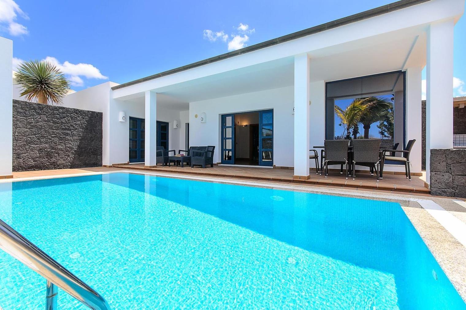 Villas Mamma Mia Pool Heat Private & Jacuzzi Плая Бланка Екстериор снимка